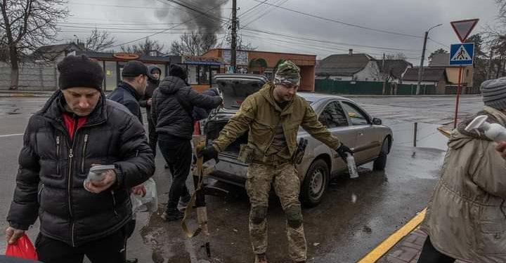 Rusia y Ucrania acuerdan un alto el fuego temporal para evacuar civiles