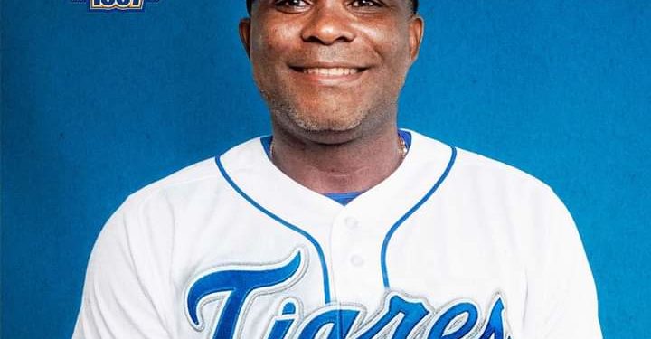 Licey nombra a Carlos Febles como su coach de banca