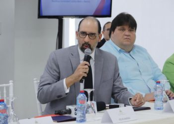 Fuerza del Pueblo se retira de la mesa de discusión de la reforma constitucional del CES, por considerar la reforma inoportuna e innecesaria