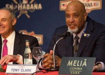 Grandes Ligas y beisbolistas acuerdan un nuevo convenio para comenzar temporada