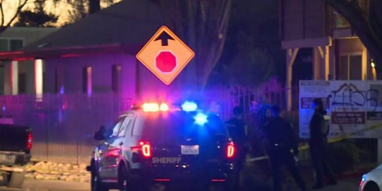 Un padre mata a sus tres hijos y a otra persona antes de quitarse la vida en una iglesia de California