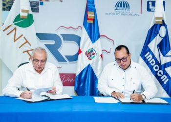 INDOCAL e INTABACO firman convenio que establece el marco para el registro de la indicación geográfica Cigarro Dominicano.