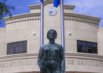 Ministerio Público despliega más acciones contra el crimen organizado; ocupa más de un millón de dólares y vehículos de alta gama en el «Caso FM»