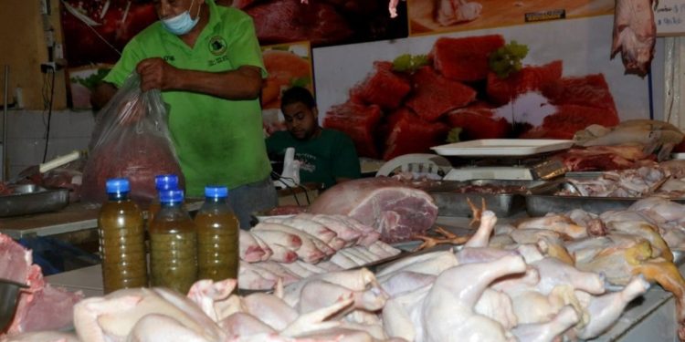 Pollo, cerdo, pescado, arroz, plátanos, yuca, aceite y papas suben precios