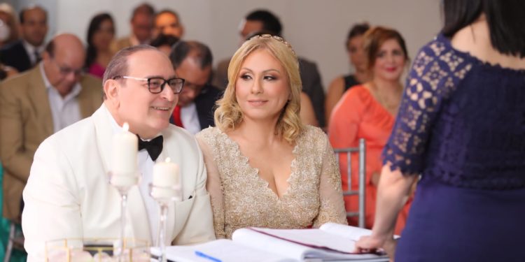 Coach Lolita Suárez enlaza su vida al Doctor Edmond Khoury en ceremonia transformadora