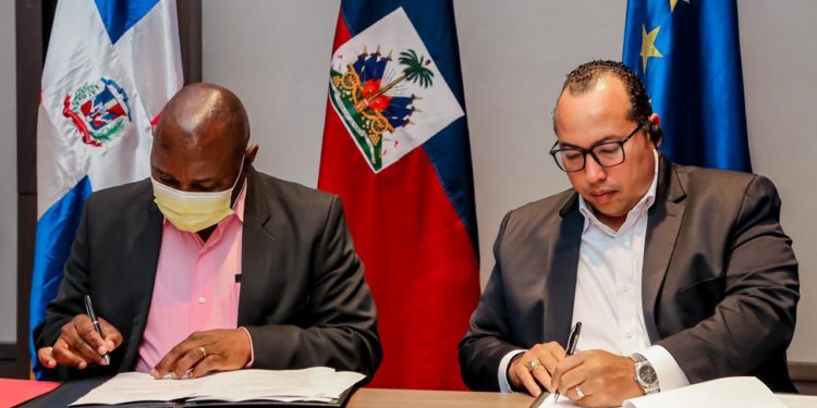 Autoridades haitianas y dominicanas realizan mesa de trabajo para facilitar el intercambio del comercio