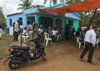 Velan en La Luisa, Monte Plata, restos de agente policial asesinado en Cristo Rey