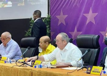 C.P. del PLD conoce del Reglamento para la Consulta sobre los aspirantes presidenciales. Juramenta a Maribel Acosta integrante del organismo