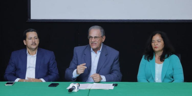 FP dice funcionarios del gobierno se han aliado para dañar monumento natural Loma Isabel de Torres