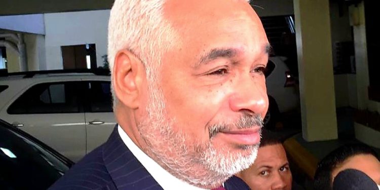 Radhamés Camacho califica como un desafío a los partidos políticos que el Gobierno convoque a los ciudadanos para reformar la Constitución