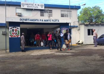 Trasladan 34 privados de libertad al CCR de Monte Plata