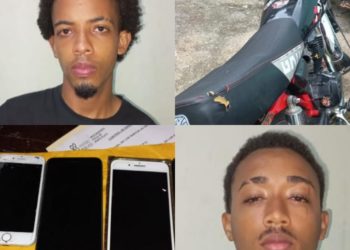 PN apresa dos hombres con cinco celulares robado en Yamasá, Monte Plata