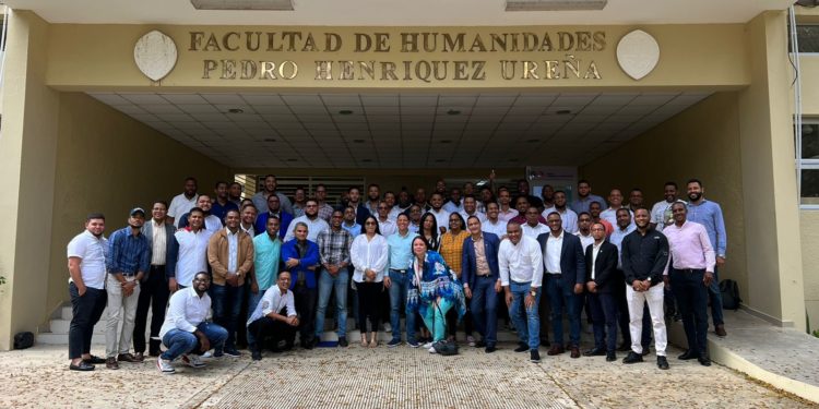 Grupo Estudiantil del PRM en la UASD «FESD-16» decide apoyo por Editrudis Beltrán