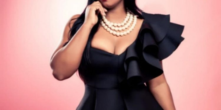 Penélope Guzmán , actriz y presentadora logra posicionarse en los medios de comunicación