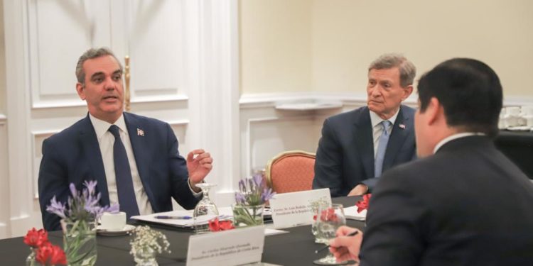 Presidentes RD, Costa Rica y Panamá acuerdan trabajar por el crecimiento económico, respeto de los derechos humanos y los valores democráticos