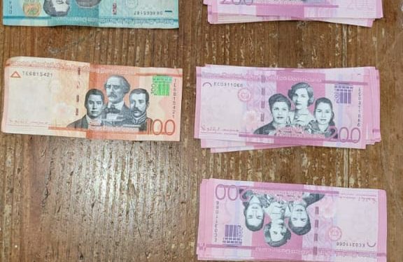 PN en Cotui apresa uno y le ocupa dinero presuntamente falso