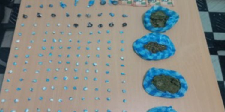 Tres personas apresadas por la PN en San José de Ocoa tras ocupasarele a dos de estos presunta droga