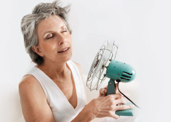 La menopausia temprana aumenta el riesgo de desarrollar demencia, según un estudio