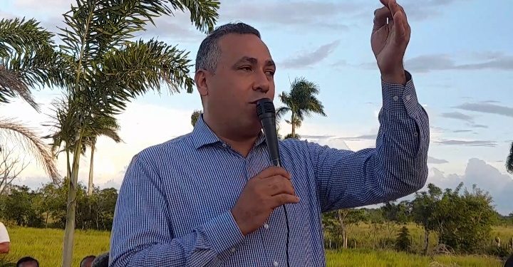 Alcalde Manuel Pantalio creará otra Academia de Música y Canto, esta vez en Los Hidalgos, Bayaguana