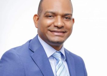 Alexander Pérez anuncia su renuncia al PLD