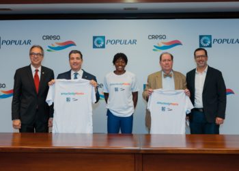 Banco Popular firma a la medallista olímpica Marileidy Paulino