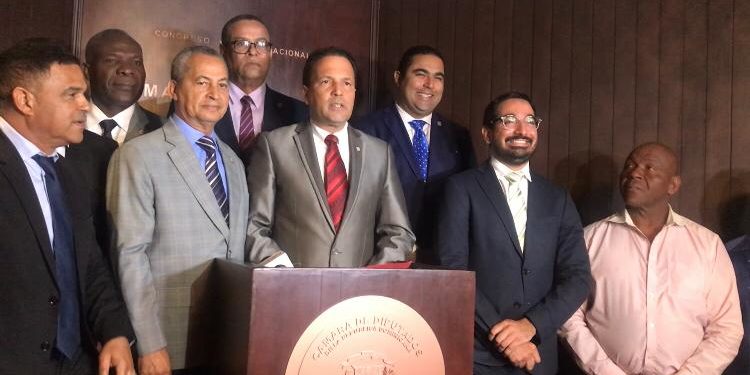 Diputados favorecen presa de cola de Barrick Gold no se construya en Cuance, Monte Plata