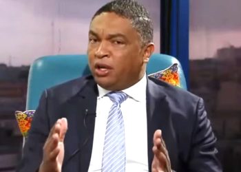 Yvan Lorenzo: «Gobierno entrega patrimonio del Estado a sus amigos»