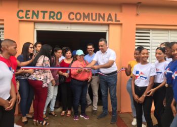 Alcalde Manuel Pantalio inaugura Escuela de Música y Canto Prof. Dante Ortiz en Bayaguana