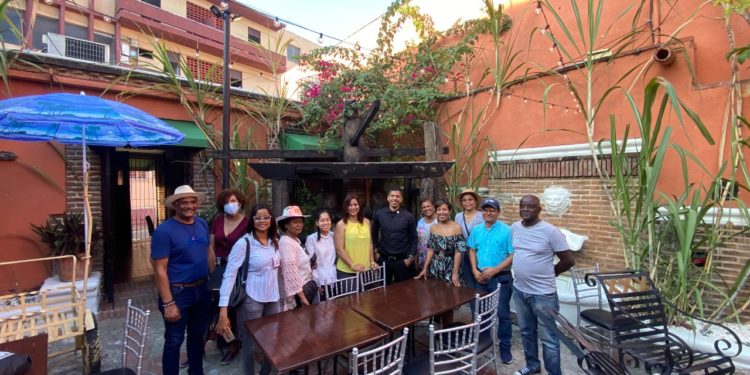 Adompretur realiza recorrido por la Ciudad Colonial