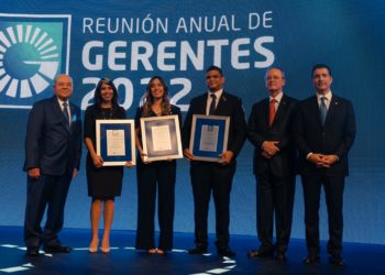Banco Popular premia el talento y la dedicación de su cuerpo gerencial
