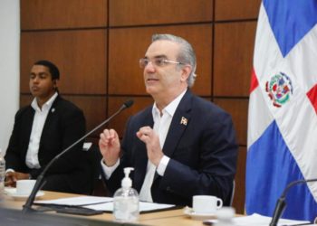Presidente Abinader anuncia aumento salarial de un 24% para el sector construcción