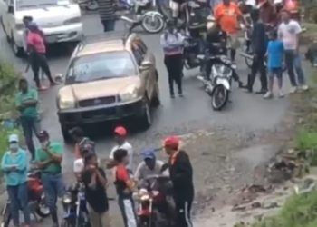 Lluvias aíslan más de 30 comunidades en El Seibo y Hato Mayor