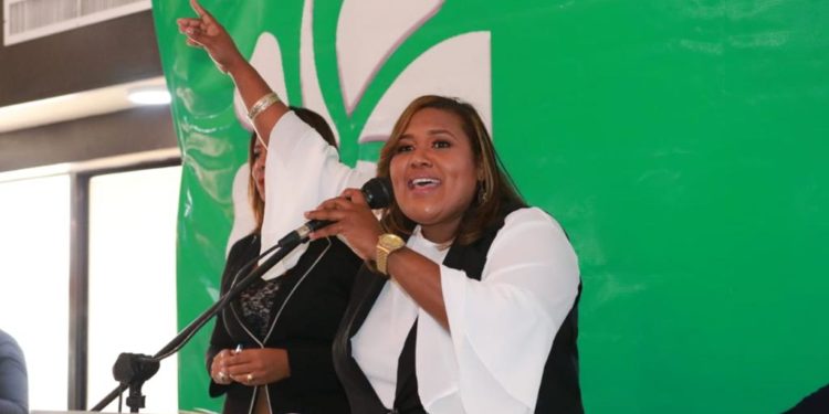 Secretaría de la Mujer de la Fuerza del Pueblo realiza asambleas provinciales