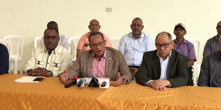 Centrales sindicales anuncian gran manifestación con motivo del Día Internacional del Trabajo