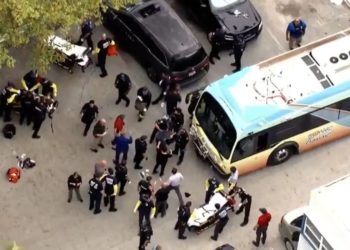 Un muerto y tres heridos en un tiroteo con la Policía en Florida