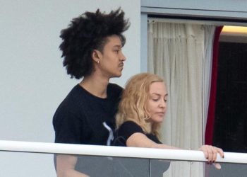 Madonna rompe con su novio 35 años menor que ella