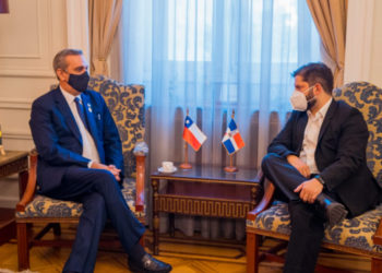 Presidente Abinader trata con presidente electo de Chile, Gabriel Boric, sobre el fortalecimiento de las relaciones y la cooperación entre ambas naciones