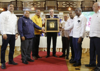 Presidente Abinader exonera a caficultores del pago de RD$397 millones al Banco Francés y Bagrícola