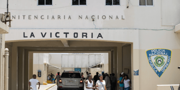 Autoridades penitenciarias fortalecen servicios psicológicos contra las adicciones en Penitenciaría de La Victoria