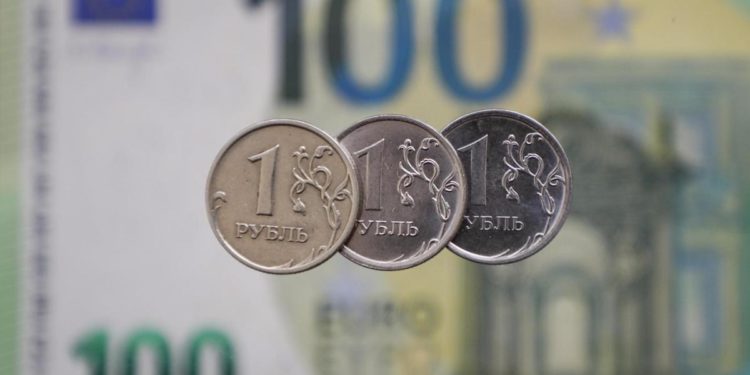 El euro cotiza por debajo de los 1,0636 dólares, por primera vez desde 2017