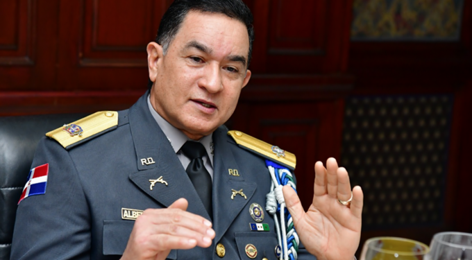 Director de la PN deja plantado a los diputados; en su lugar asiste Chu Vásquez