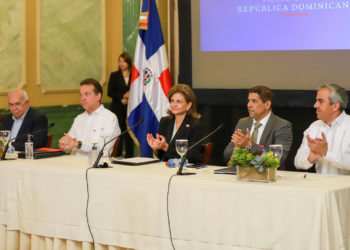 Gobierno anuncia subsidio por más de RD$1,200 millones al pollo, pan y pasta