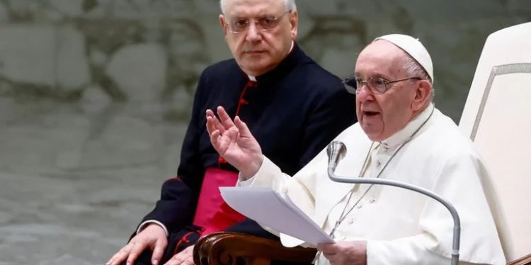 El papa Francisco habló sobre la invasión a Ucrania: “Putin no se detiene, estoy dispuesto a reunirme con él en Moscú”