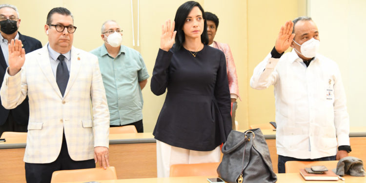 Ministro de Salud juramenta Comisión Técnica de Inclusión, Redes y Servicios de “PLANDES”