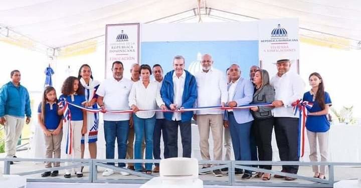 En Monte Plata, presidente Abinader inaugura la Escuela Básica Rosa Duarte con una inversión superior a RD$62 millones