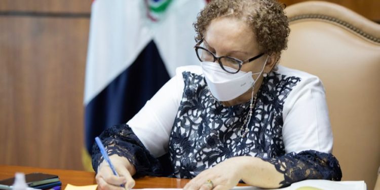 Procuradora Germán Brito instruye a Persecución del MP a que coordine las investigaciones sobre muertes en cuarteles policiales