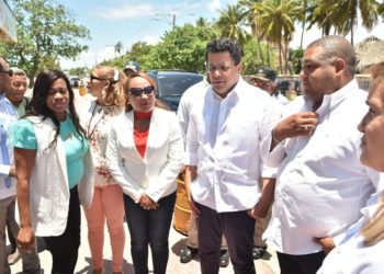 Ministro de Turismo anuncia la inversión de RD$200 millones para remozar, Malecon de SPM.