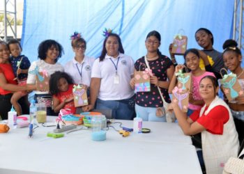 Stand de las Escuelas Vocacionales de las Fuerzas Armadas y de la Policía Nacional de los más visitados en la Feria del Libro 2022