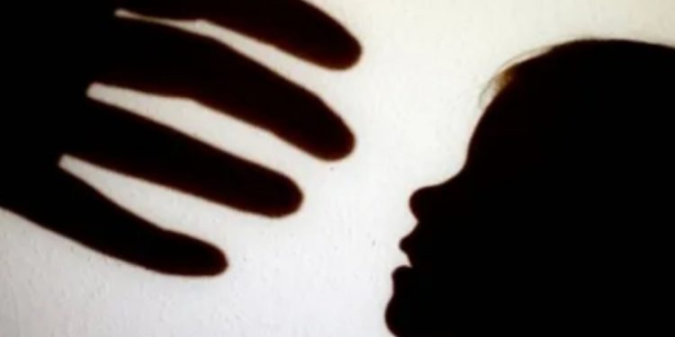 Patrulla policial rescata niña de 10 años había sido raptada momentos antes en comunidad de Boca Chica