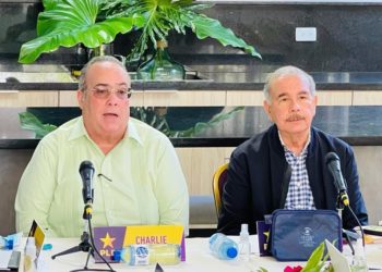 Danilo Medina encabeza reunión del Comité Político del PLD